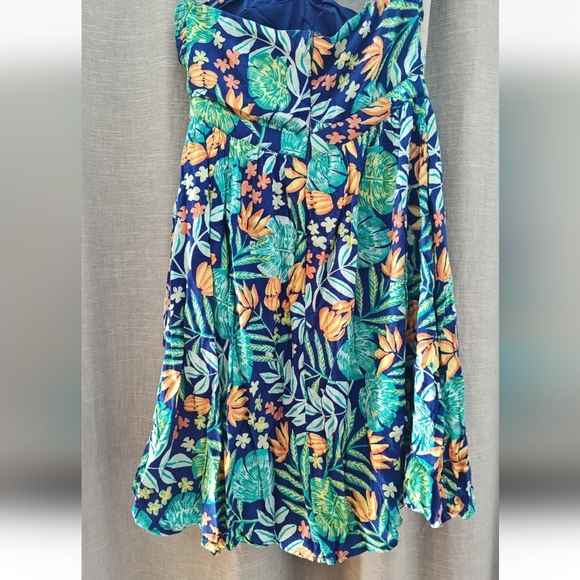 Modcloth tropical print mini dress. Size small - Picture 6 of 6